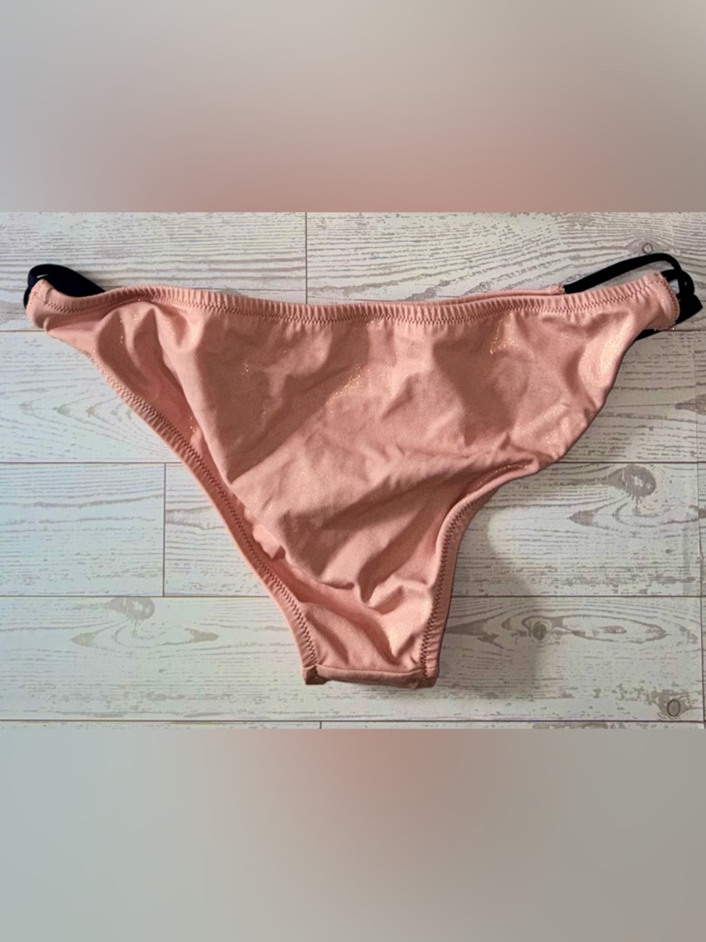 ✨ Shimmery Light Coral Bikini with Black Trim - Picture 9 of 15
